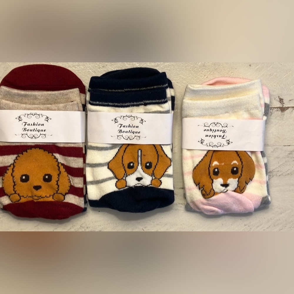 Puppy dog socks. 3